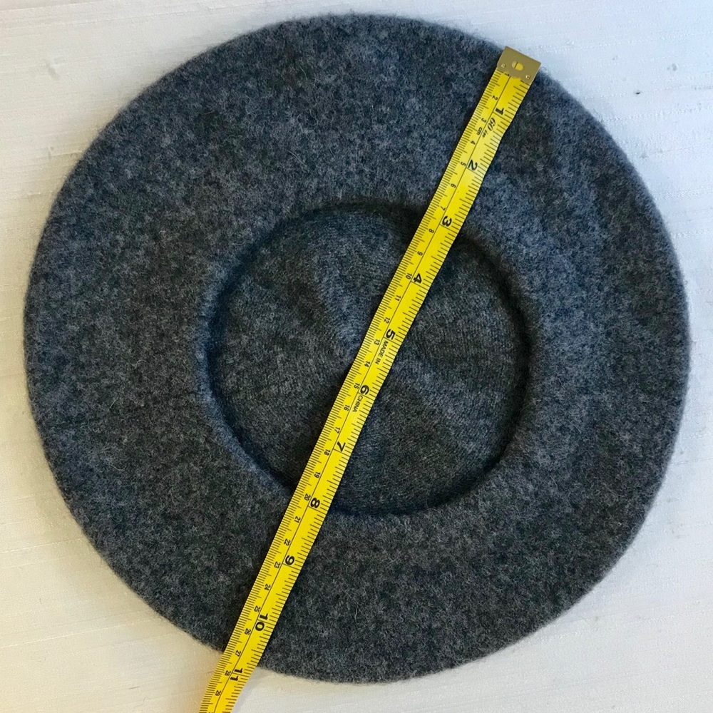 ❣️The Classic Wool Berets are Back❣️ - Picture 3 of 6